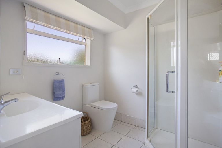 Photo of property in 17 Belmont Rise, Katikati, 3129