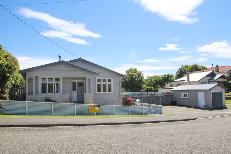 Photo of property in 42a Till Street, South Hill, Oamaru, 9400