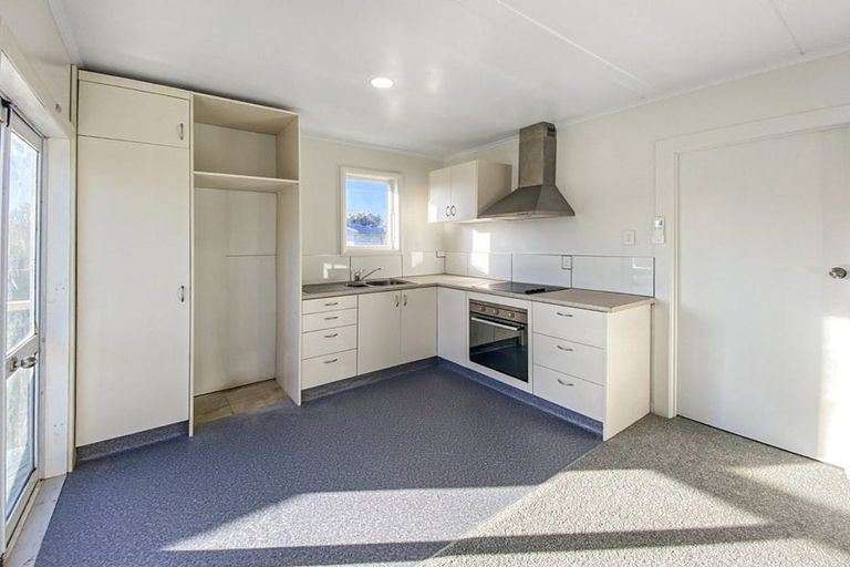 Photo of property in 73 Birmingham Street, Takaro, Palmerston North, 4412