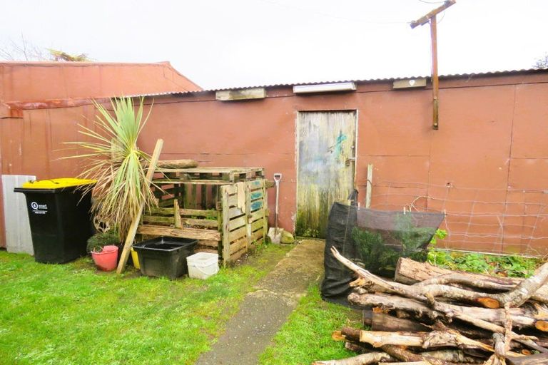 Photo of property in 19 Fonblanque Street, Westport, 7825