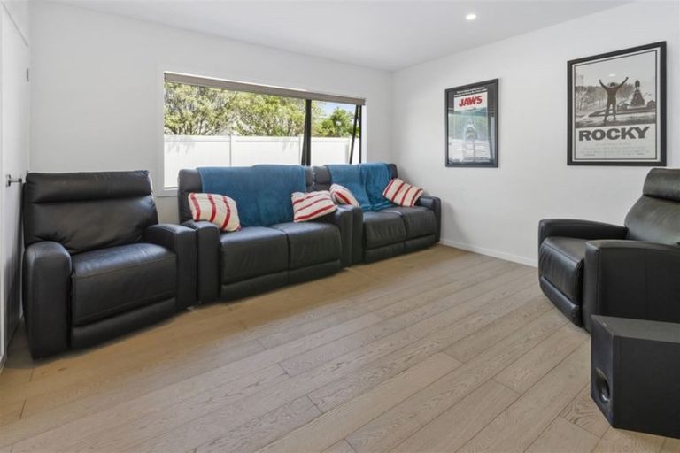 Photo of property in 11 Becroft Drive, Forrest Hill, Auckland, 0620