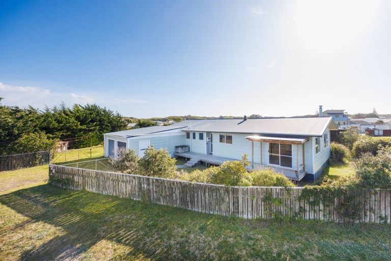 Photo of property in 24 Te Kiri Street, Himatangi Beach, Foxton, 4891