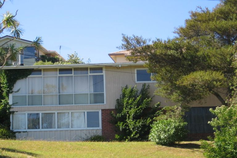 Photo of property in 543 Beach Road, Murrays Bay, Auckland, 0630