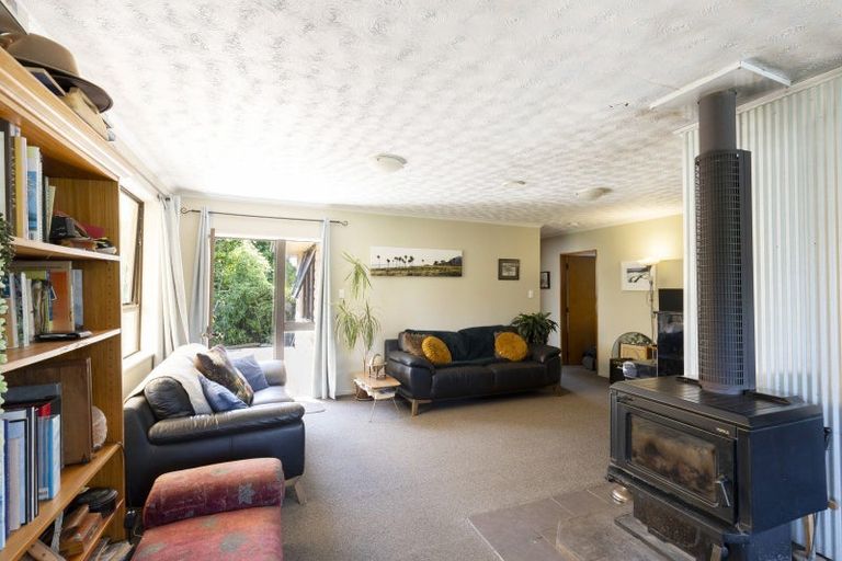 Photo of property in 27 Ngahue Crescent, Carters Beach, Westport, 7825