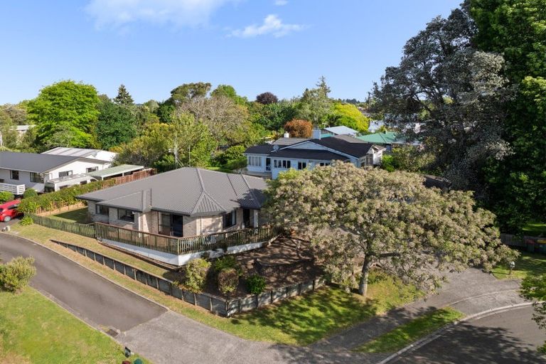 Photo of property in 2 Dowman Place, Te Puke, 3119