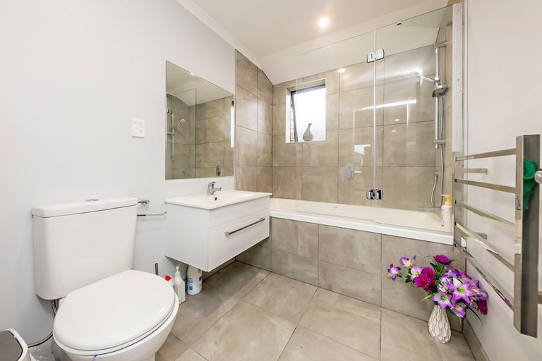 Photo of property in 51 Tawhiti Road, Pukekohe, 2120