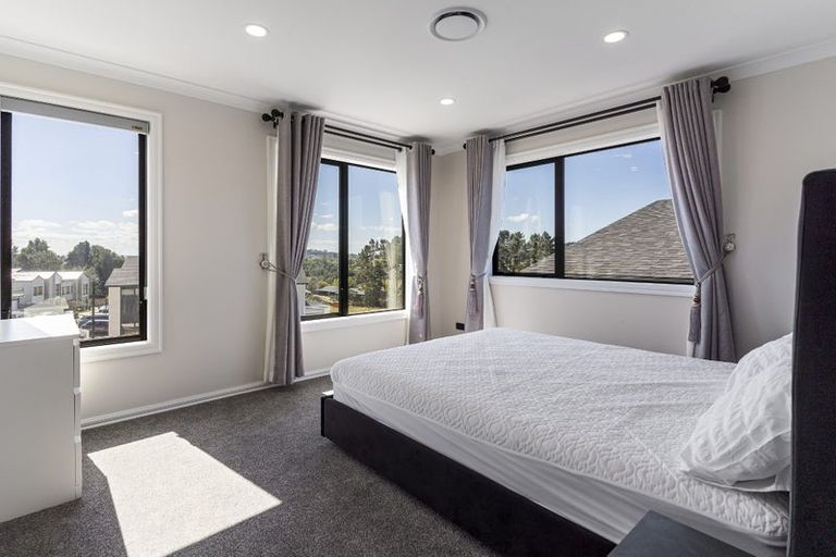 Photo of property in 11 Bremner Ridge Street, Flat Bush, Auckland, 2019