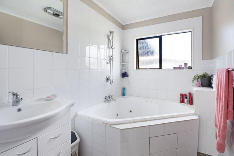 Photo of property in 22 Harcourt Place, Wakefield, 7025