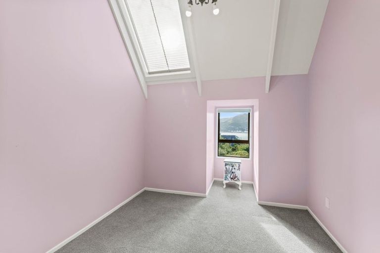 Photo of property in 2 Ranui Crescent, Diamond Harbour, Lyttelton, 8971