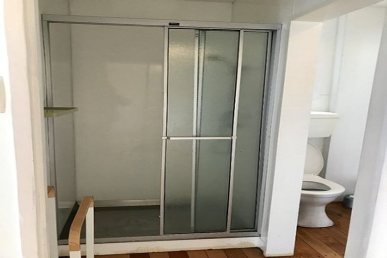 Photo of property in 82 Tannadyce Street, Strathmore Park, Wellington, 6022