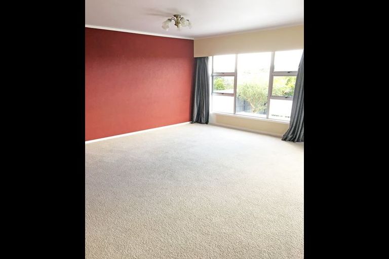 Photo of property in 16 Hilltop Avenue, Morningside, Whangarei, 0110