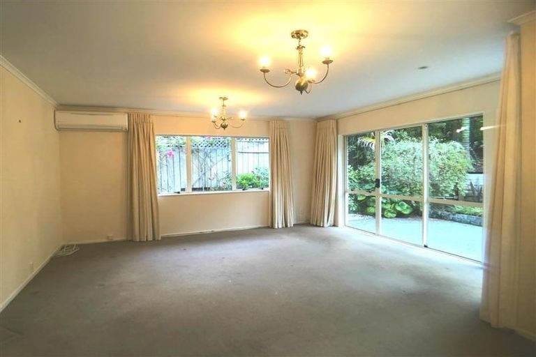Photo of property in 9 Crestview Place, Browns Bay, Auckland, 0630