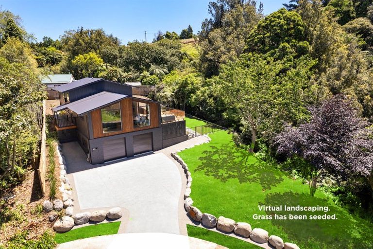 Photo of property in 11 Marina Grove, Frankleigh Park, New Plymouth, 4310