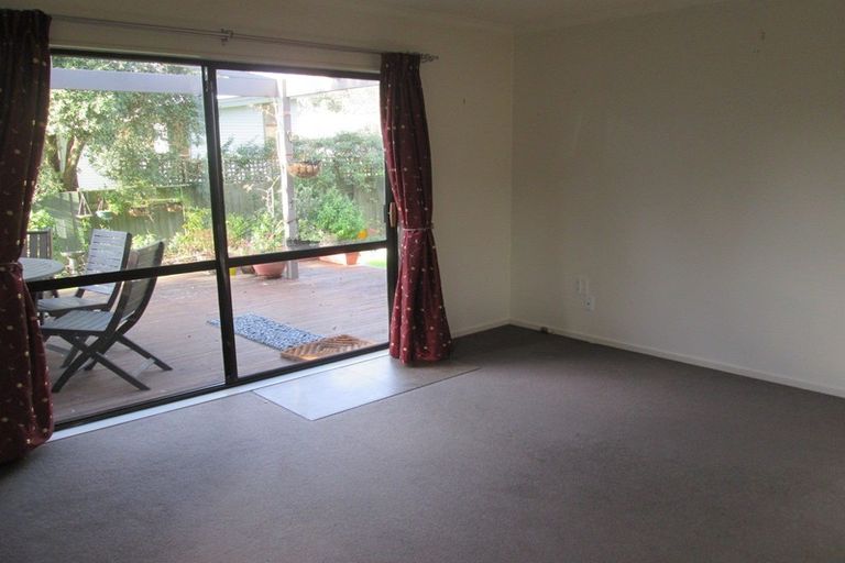 Photo of property in 42a Clifton Terrace, Fitzherbert, Palmerston North, 4410