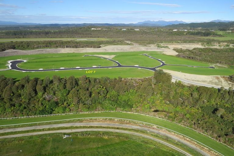 Photo of property in 11 Racecourse Terrace Rise, Hokitika, 7882