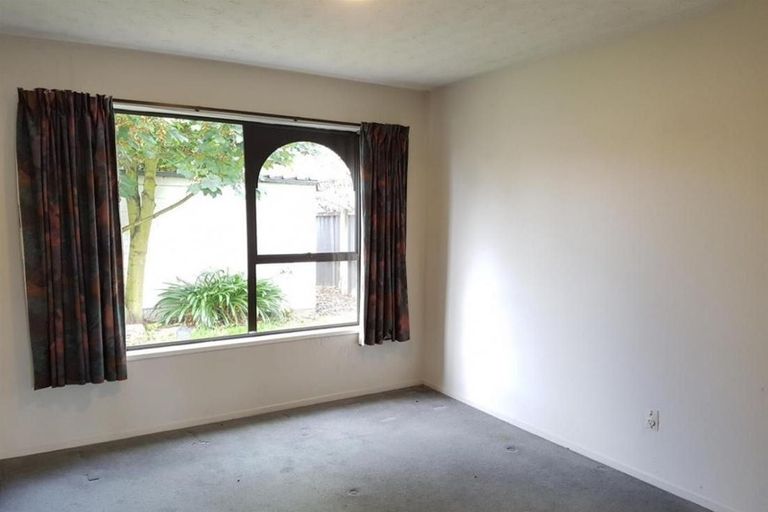 Photo of property in 34 Euston Street, Riccarton, Christchurch, 8041