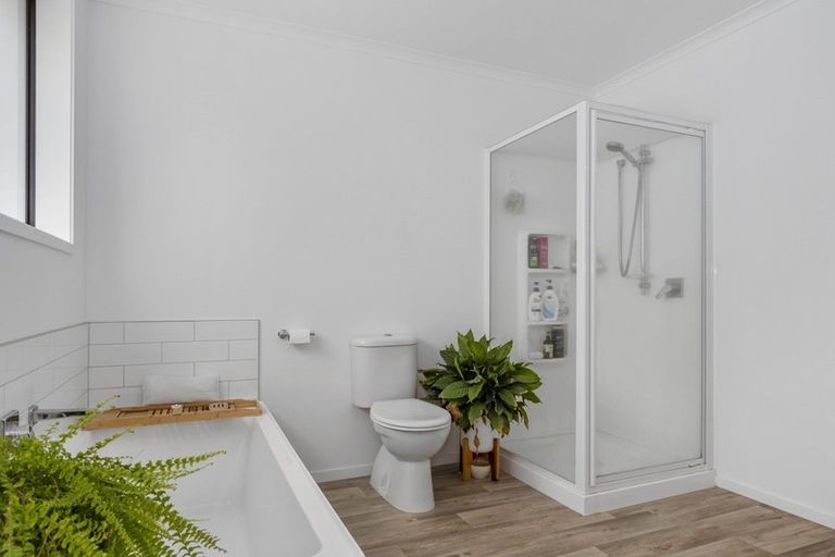 Photo of property in 9 Wai Huri Place, Omokoroa, 3114