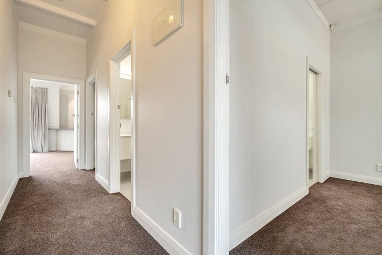 Photo of property in 45 Kiwi Road, Point Chevalier, Auckland, 1022