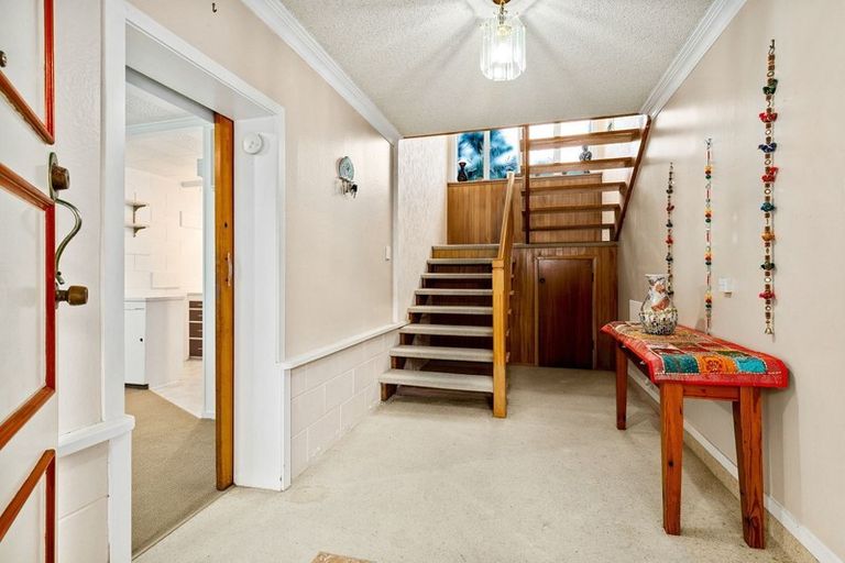 Photo of property in 24 Hartley Terrace, Massey, Auckland, 0614