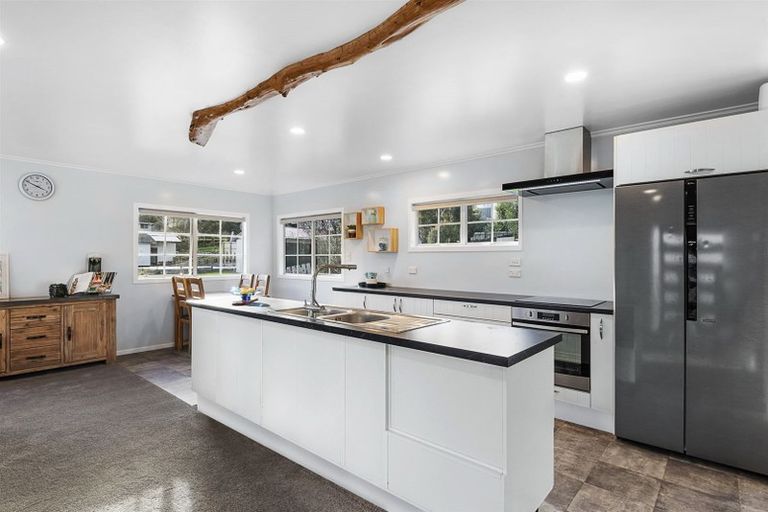 Photo of property in 44 Glenbervie Crescent, Massey, Auckland, 0614