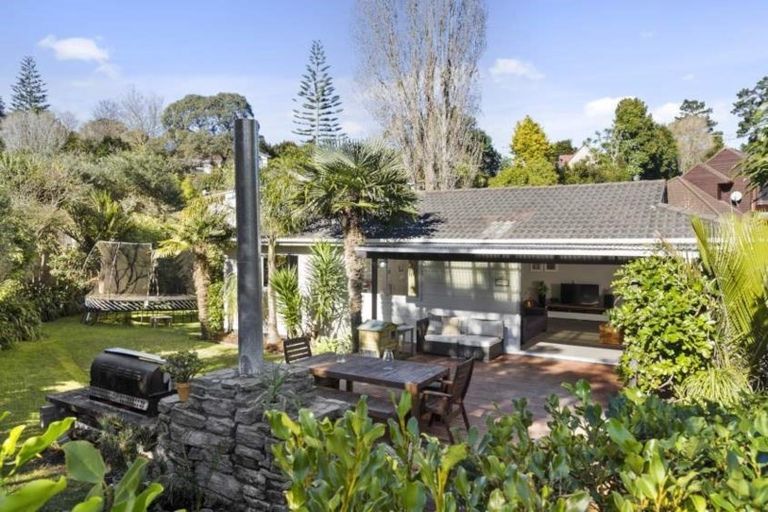 Photo of property in 10 Capricorn Place, Browns Bay, Auckland, 0630