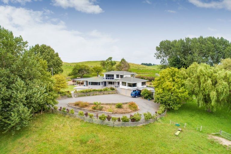 Photo of property in 322 Finnis Road, Pohangina, Feilding, 4775