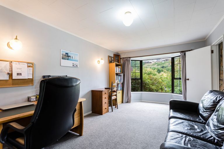 Photo of property in 43 Glenross Street, Glenross, Dunedin, 9011