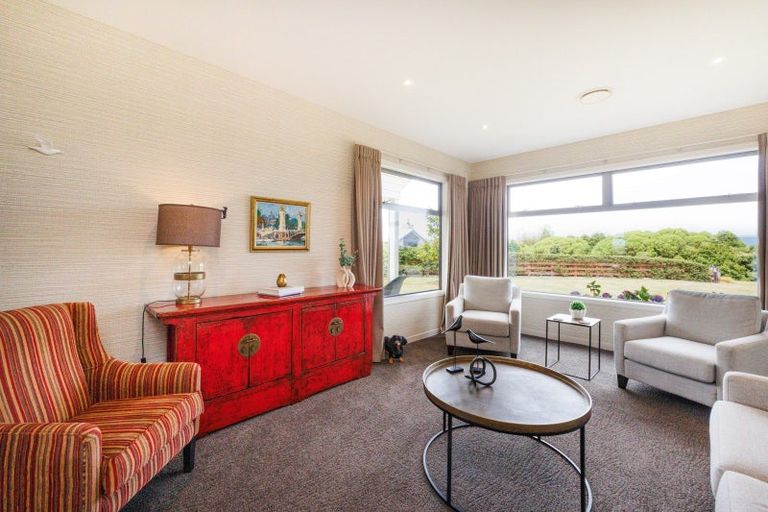 Photo of property in 20 Loveston Lane, Kelvin Grove, Palmerston North, 4470