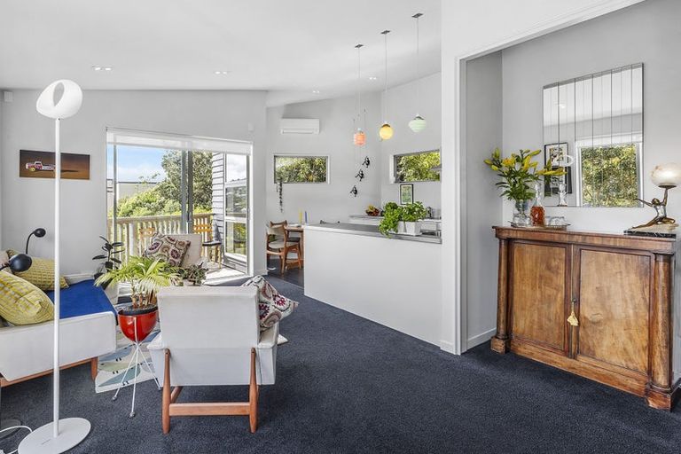 Photo of property in 112 Sefton Street, Wadestown, Wellington, 6012