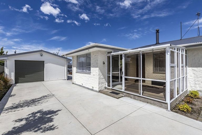 Photo of property in 76 Bush Street, Rangiora, 7400