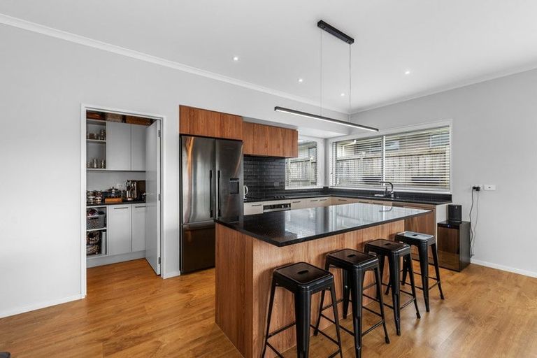 Photo of property in 31 Nellie Drive, Kumeu, 0810