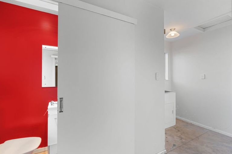 Photo of property in 36 Seymour Street, Hornby, Christchurch, 8042