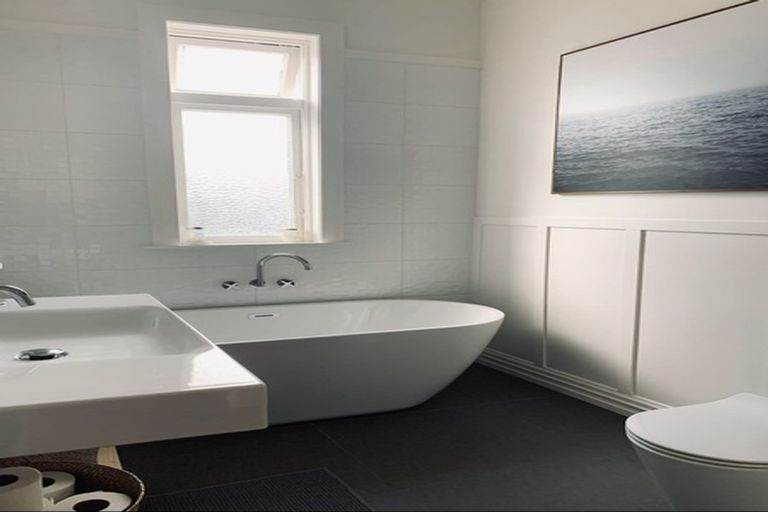 Photo of property in 72 William Street, Petone, Lower Hutt, 5012