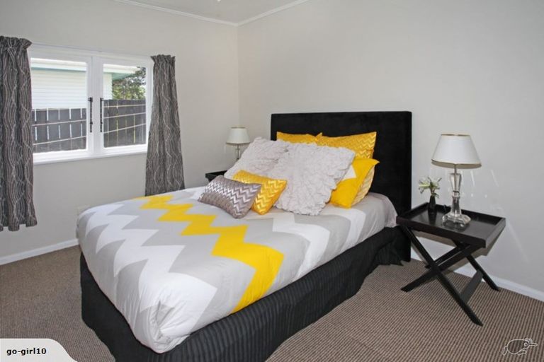 Photo of property in 90 Porchester Road, Papakura, 2110