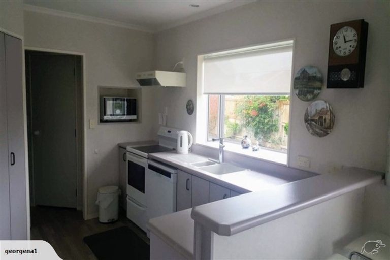 Photo of property in 273/1 Mangorei Road, Merrilands, New Plymouth, 4312