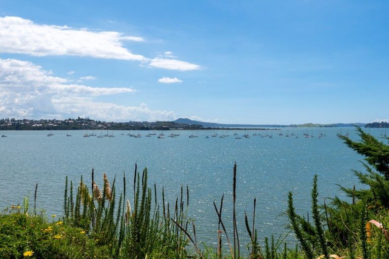 Photo of property in 8 Lilford Place, Half Moon Bay, Auckland, 2012