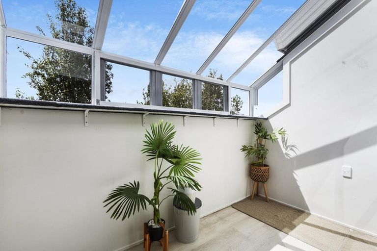 Photo of property in 8 Burn-murdoch Street, St Andrews, Hamilton, 3200