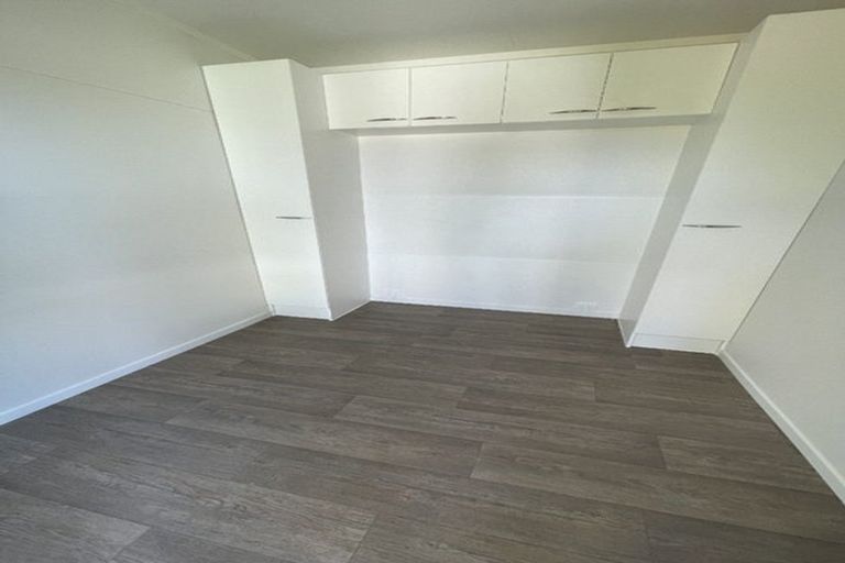 Photo of property in 18 Kent Terrace, Riverhead, 0820