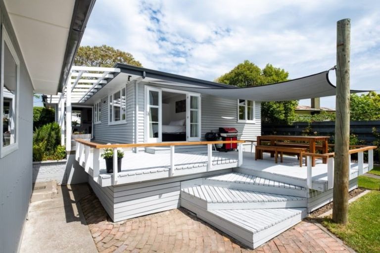 Photo of property in 30 Reynolds Road, Havelock North, 4130