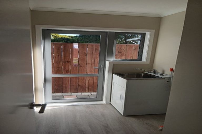 Photo of property in 10 Freyberg Crescent, Waikanae Beach, Waikanae, 5036