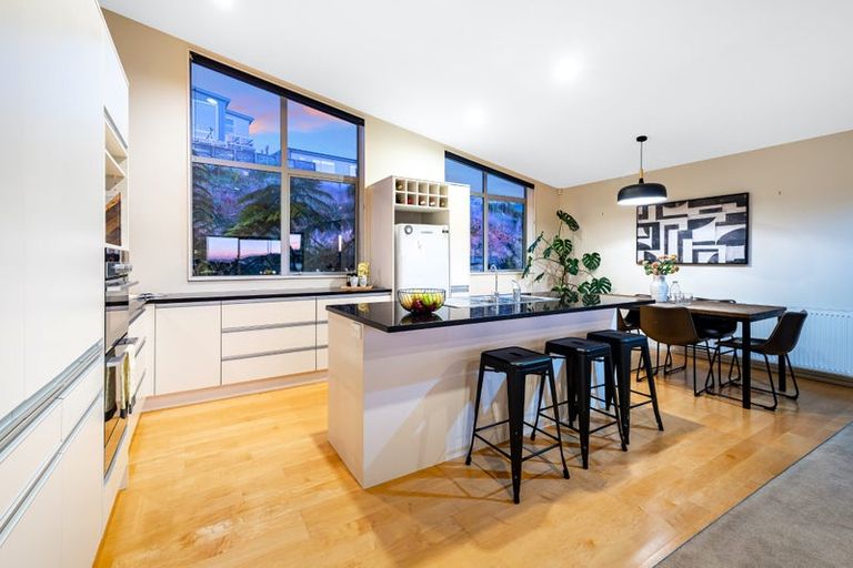 Photo of property in 22 Ships Cove, Whitby, Porirua, 5024