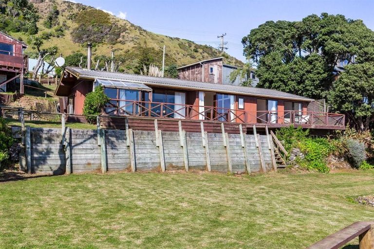 Photo of property in 82 Ames Street, Paekakariki, 5034