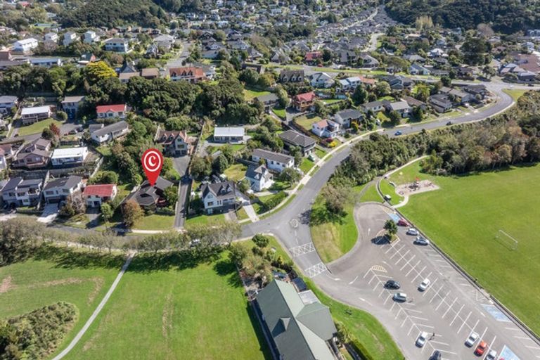 Photo of property in 36 Albatross Close, Whitby, Porirua, 5024