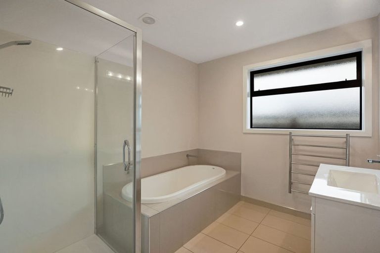 Photo of property in 158 Mcmurdo Street, Tinwald, Ashburton, 7700