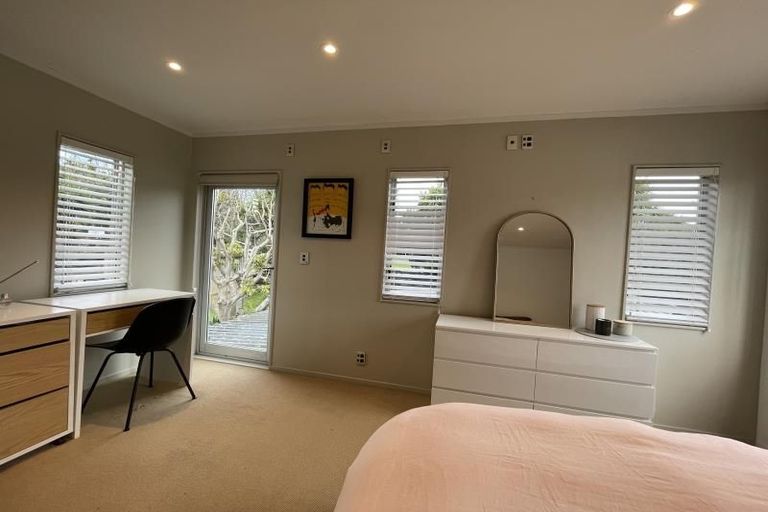 Photo of property in 60 Waiohua Road, Greenlane, Auckland, 1061