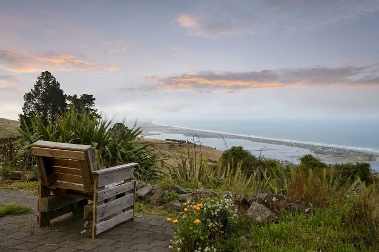 Photo of property in 575 Summit Road, Heathcote Valley, Christchurch, 8081