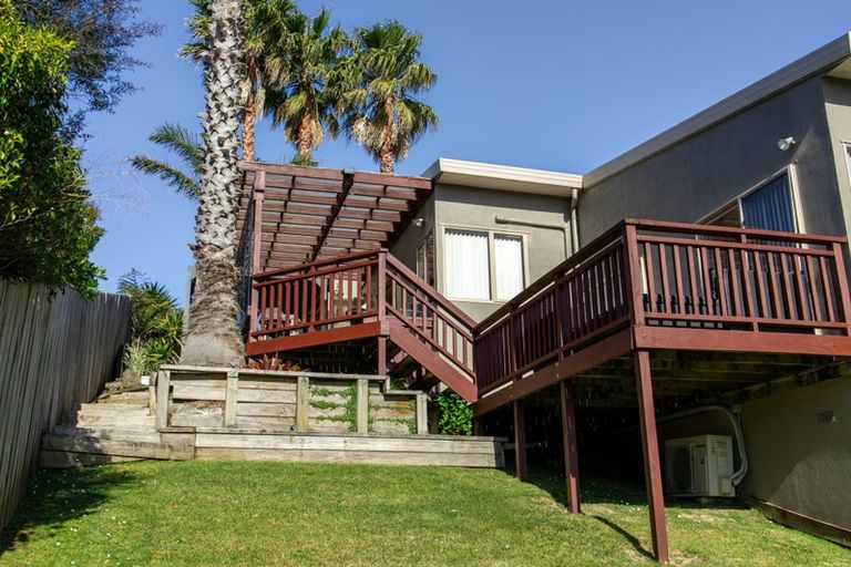 Photo of property in 5 Coralsea Way, Arkles Bay, Whangaparaoa, 0932