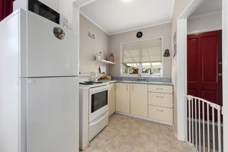 Photo of property in 82 California Drive, Totara Park, Upper Hutt, 5018