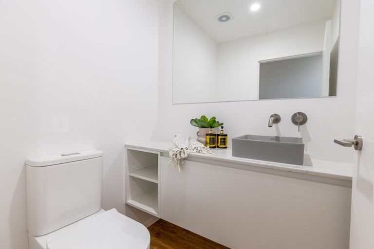 Photo of property in 270 Major Hornbrook Road, Mount Pleasant, Christchurch, 8081