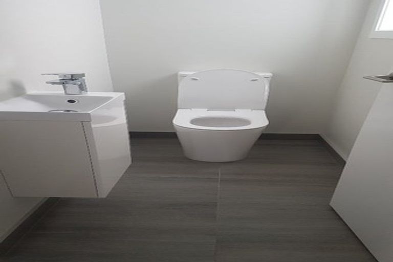 Photo of property in 118 Epuni Street, Epuni, Lower Hutt, 5011